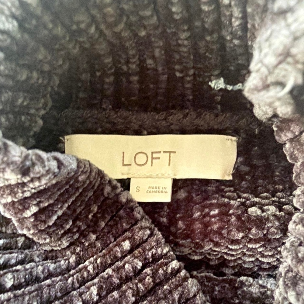 Loft Chenille cozy knit mock neck sweater with balloon sleeves size Small - Picture 3 of 7